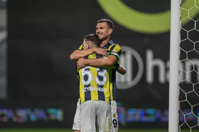 Edin Dzeko: "Takım arkadaşlarıma teşekkür ediyorum"