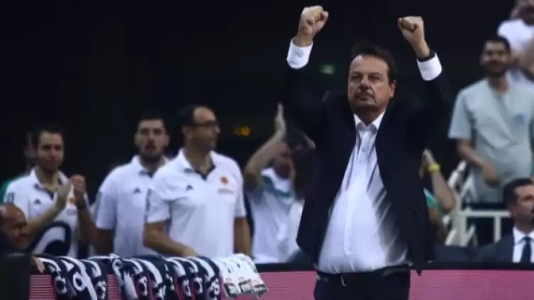 Ergin Ataman'lı Panathinaikos BC polis eşliğinde geldi derbide galibiyeti çaldı