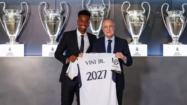 Real Madrid, Vinicius Junior'ın sözleşmesini 2027 yılına kadar uzattı