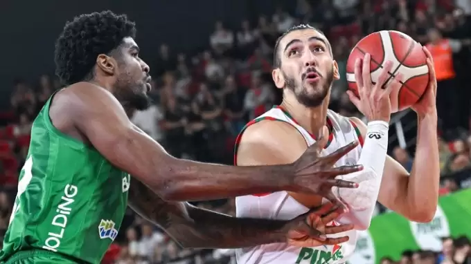 Pınar Karşıyaka evindeki galibiyet serisini sürdürdü!