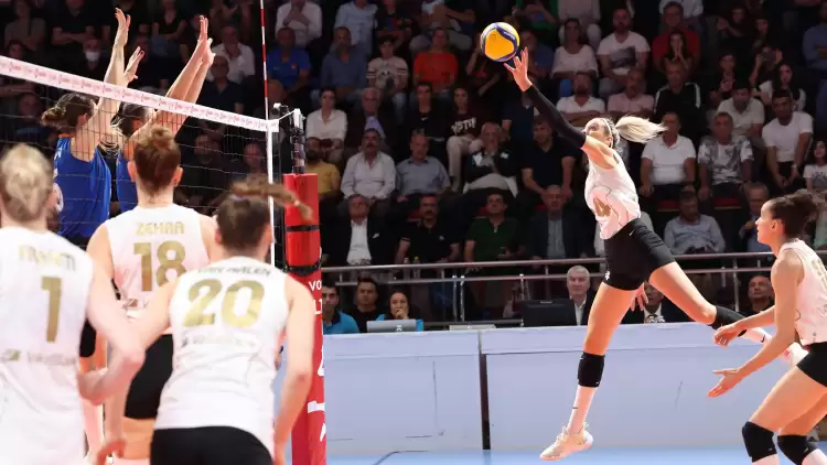 VakıfBank, Çukurova’yı 3-0 mağlup etti