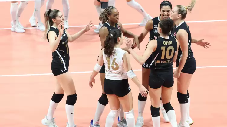 VakıfBank, PTT’yi 3-0 mağlup etti