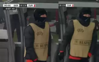 Almanya maçında sarı kart gören gizemli futbolcu ortaya çıktı!
