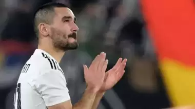 Almanya'ya ıslık tepki çekti: ''Neden Almanya'da yaşıyorlar?''