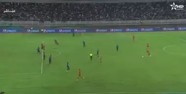 VİDEO | Hakim Ziyech 40 metreden füze gönderdi!