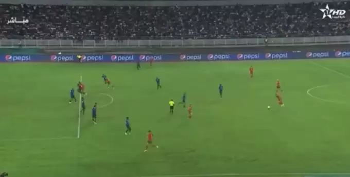 VİDEO | Hakim Ziyech 40 metreden füze gönderdi!