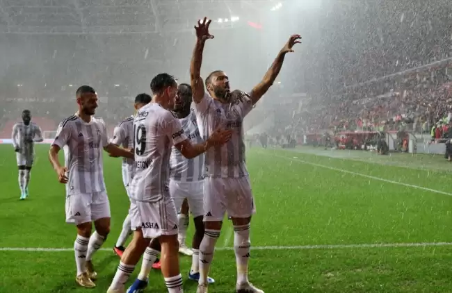 Yılport Samsunspor - Beşiktaş: 1-2 (Maç sonucu-yazılı özet)