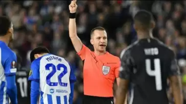 IFAB'tan futbola ragbi ve buz hokeyi kuralı!