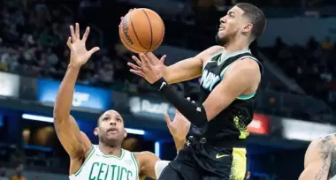 Pacers ve Pelicans, konferans yarı finalinde