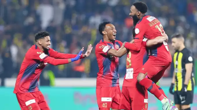 Kevin N'Koudou, Cristiano Ronaldo ile yarışıyor!