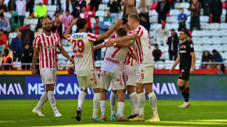 (YAZILI ÖZET) Antalyaspor- Fatih Karagümrük maç sonucu: 2-1