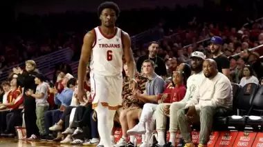 Kalp krizi geçirmişti! LeBron James'in oğlu ilk maçına çıktı...