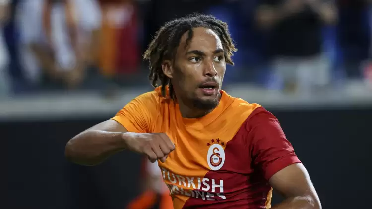 Manchester United, Sacha Boey'i dev bonservisle transfer etmek istiyor