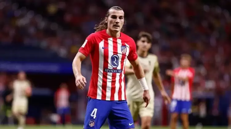 Çağlar Söyüncü, Atletico Madrid-Sevilla maçında 2 dakikada kırmızı kart gördü