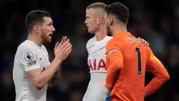 Tottenham'da 3 futbolcuyla yollar ayrılıyor