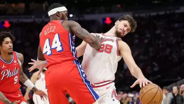 Alpi'nin 28 sayısı Rockets'ın kazanmasına yetmedi