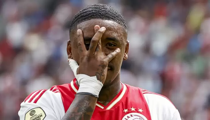 Hollanda devi Ajax, Steven Bergwijn'in yerine milli yıldızı istiyor