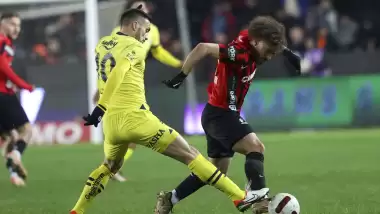 Ünlü yorumcudan Tadic eleştirisi: "Onu oynatmak intihar olur"