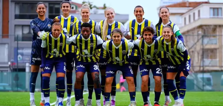 Fenerbahçe'de Lara Ivanusa ve Danielle Alice Steer ile yollar ayrıldı!