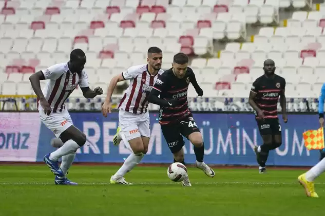 (YAZILI ÖZET) Sivasspor - Gaziantep FK maç sonucu: 2-2