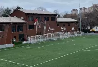 Paylaştığı fotoğraf transferi ortaya çıkardı! Beşiktaş'a imza atıyor....