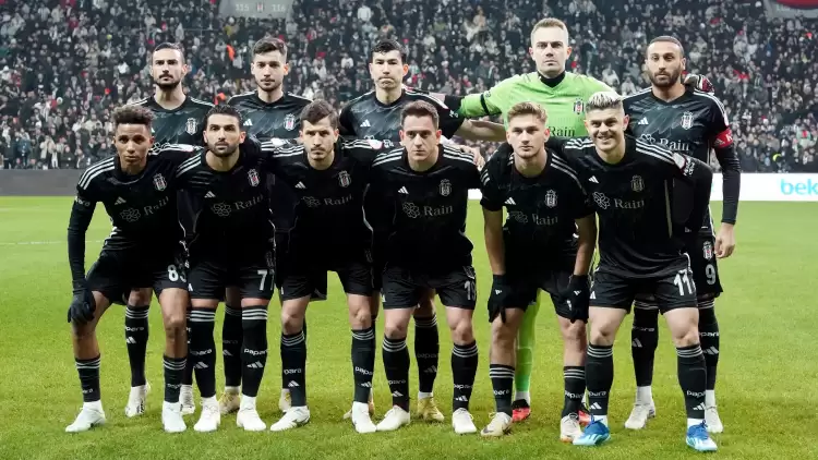 22 maçta kalesinde 30 gol gören Beşiktaş savunmayı oturtamadı