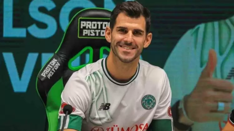 Konyaspor'da Nelson Oliveira ile yollar ayrıldı