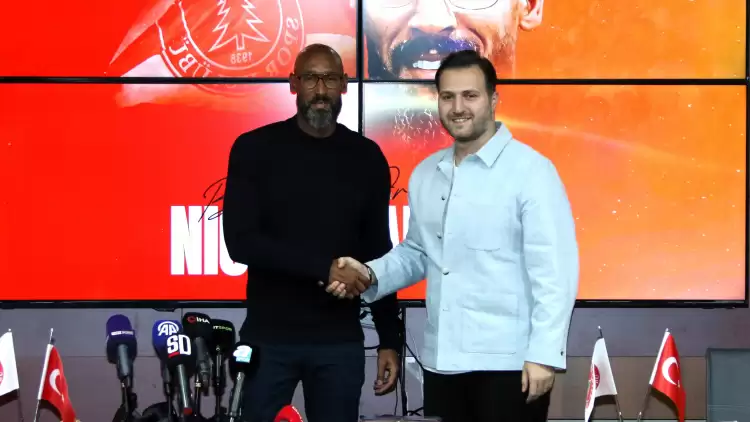 Ümraniyespor'un yeni CEO'su Anelka: "Nerede olmak istediysem oradayım"