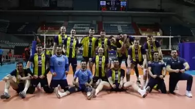 Fenerbahçe evinde set vermeden kazandı