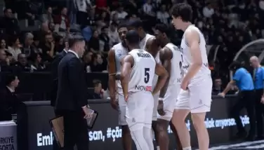 Beşiktaş evinde Bursaspor'u çok farklı geçti