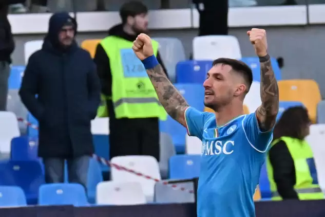 Matteo Politano, 2027'ye kadar Napoli'de!