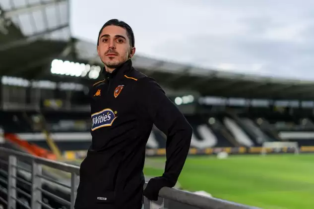 Abdülkadir Ömür resmen Hull City'de! İşte ödenecek bonservis ücreti