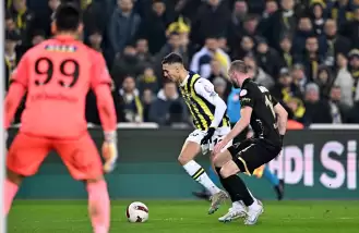 ÖZEL | Fenerbahçe'de Mert Müldür'ü üzen karar!