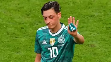 Mesut Özil geri dönüyor! Alman milli formasını giyecek