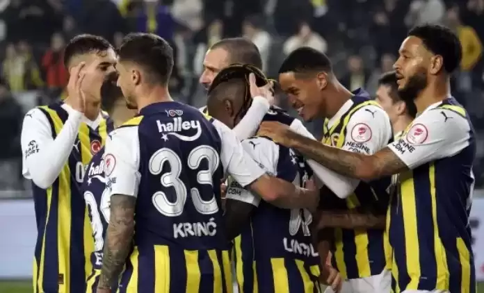 Fenerbahçe'de bir ayrılık daha! Yeni takımı için sağlık kontrolünden geçti