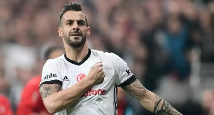 Beşiktaş'ın eski golcüsü Alvaro Negredo'dan 38 yaşında transfer yaptı