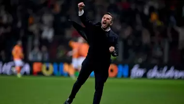 Spor yazarlarından Galatasaray yorumu: Buruk formül üretmeli