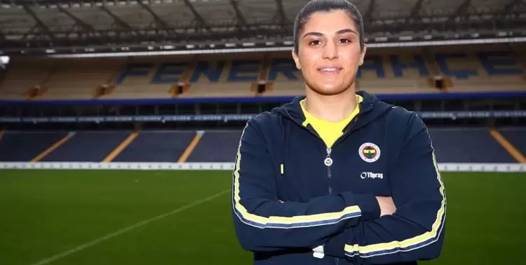 Busenaz Sürmeneli Fenerbahçe'de!