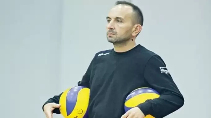 Muratpaşa Belediyesi Sigorta Shop'ta başantrenör ile yollar ayrıldı