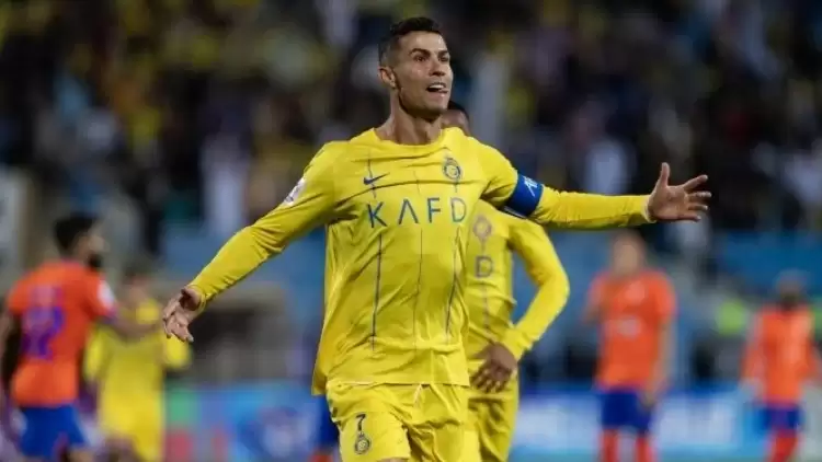 Ronaldo attı Al-Nassr evinde turladı