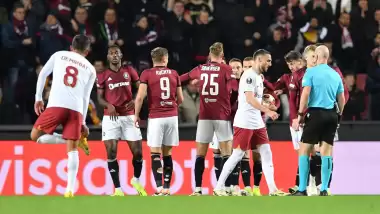 Kaan VAR'la kızardı, Prag 3 gol attı