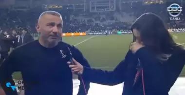 İZLE | Teknik direktör ve muhabir canlı yayında gözyaşlarını tutamadı