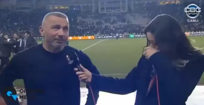 İZLE | Teknik direktör ve muhabir canlı yayında gözyaşlarını tutamadı