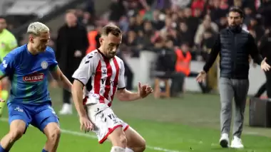 Çaykur Rizespor'da İlhan Palut: 'Tebrik etmeye alıştık!'