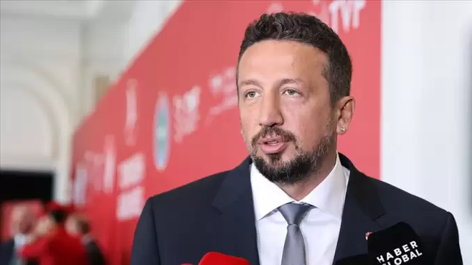 Hidayet Türkoğlu: "İzlanda maçı sevindirse de düşündürmüyor değil"