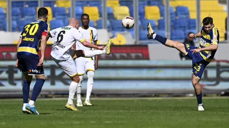 Ankaragücü, 10 kişi kaldığı maçta 1 puanı kaptı!