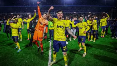 Fenerbahçe'nin Konferans Ligi'ndeki rakibi şampiyonluğa koşuyor! 5'de 5 oldu