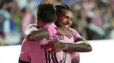 Eski Galatasaraylı Messi’nin kanatları altından ayrılıyor