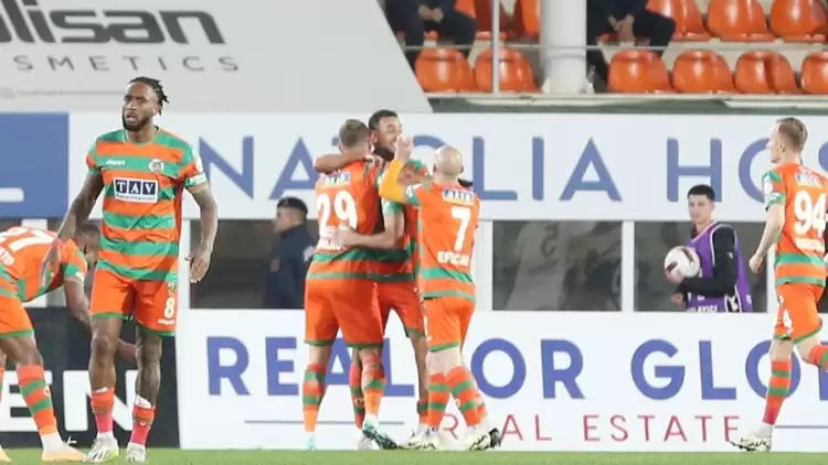 Alanyaspor, Trabzonspor'a dur dedi! (Maç sonucu-yazılı özet)