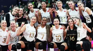 Vakıfbank'ta sürpriz ayrılık! Milli yıldızın yeni takımı da belli oldu